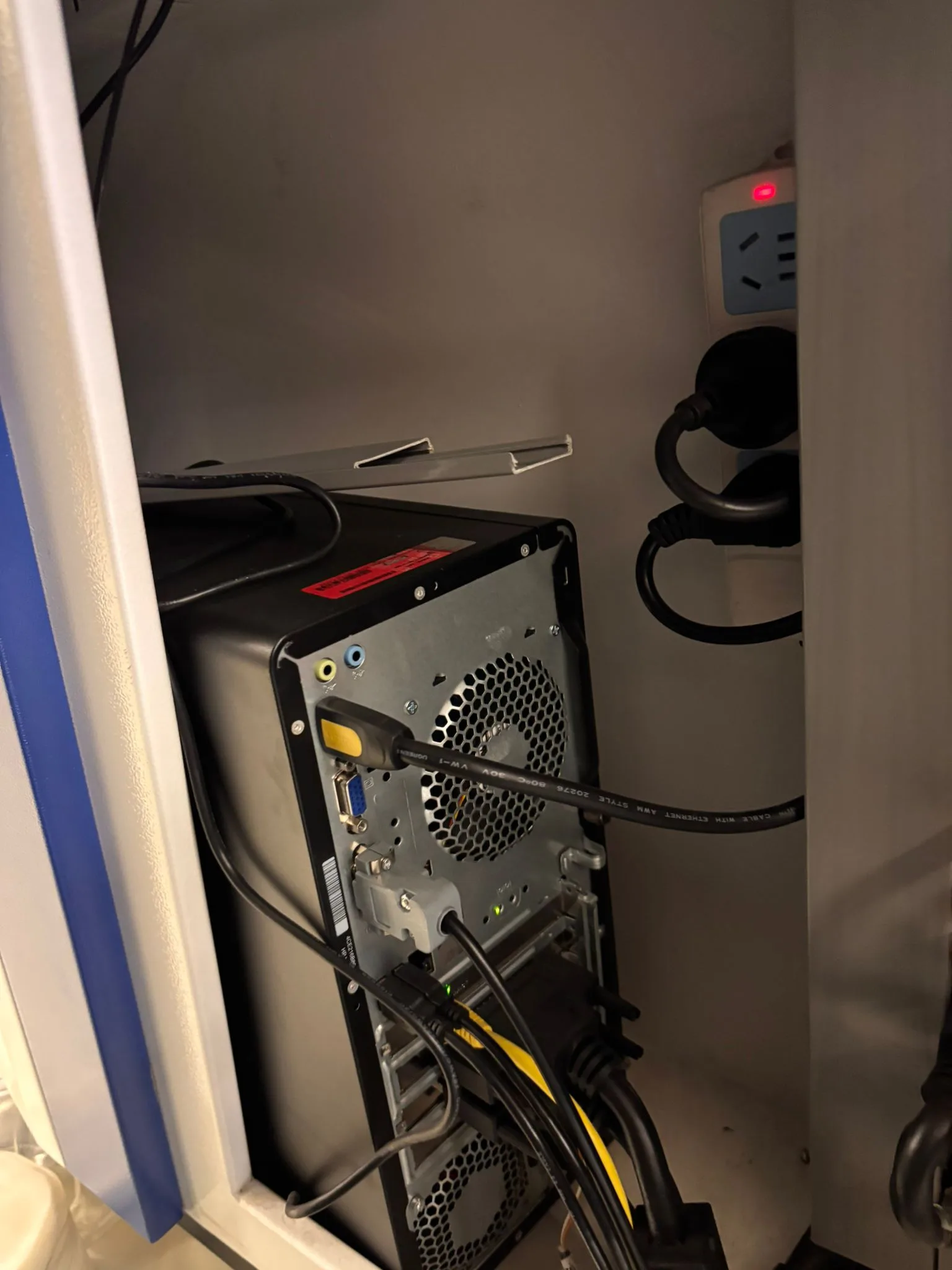 Faserlaser Schneidmaschine